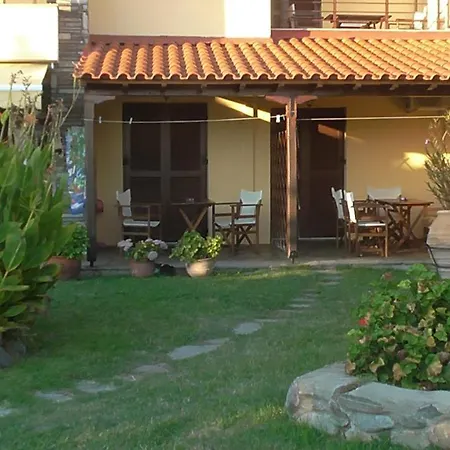 Hotel apartamentowy Tripiti Nea Roda