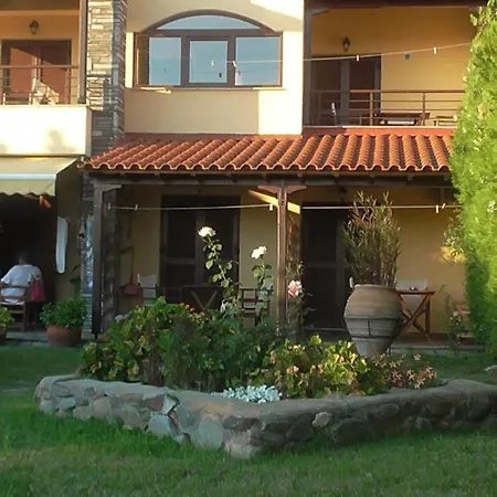 Tripiti 3* Néa Róda