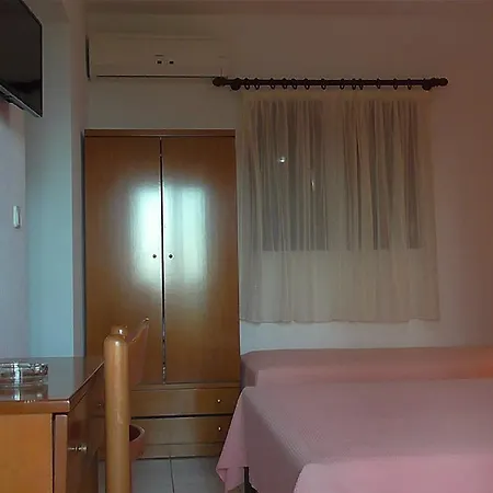 Hotel apartamentowy Tripiti *