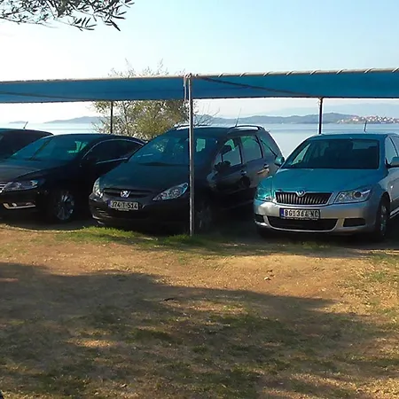 Aparthotel Tripiti *
